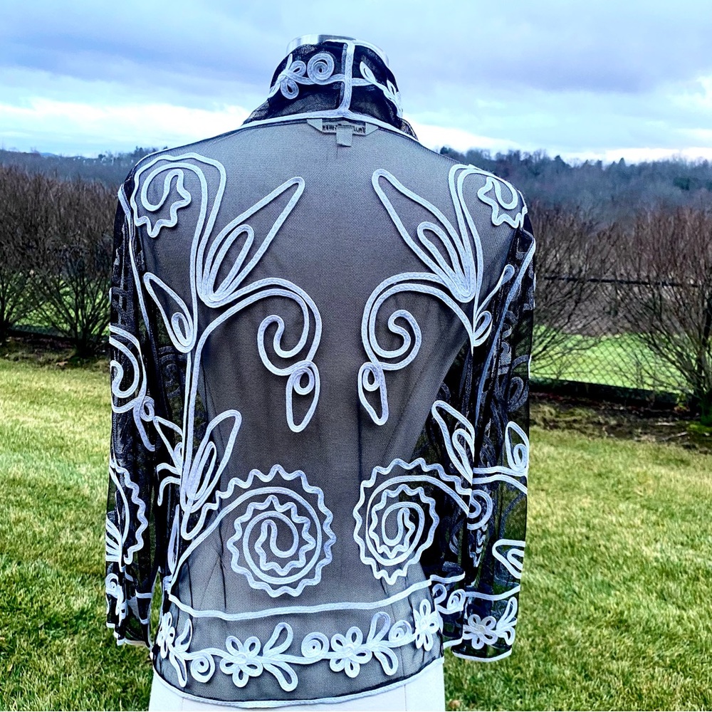 🌹HP🌹Travel Smith Woman’s Sheer Black Bolero Jacket with White Swirl Appliqués - Picture 8 of 14
